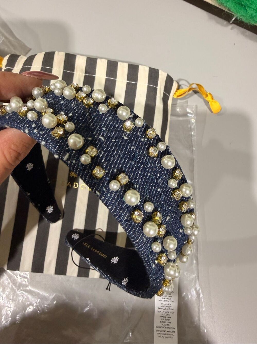 Lele Sadoughi Denim Dobby 1” Cher Faux Pearl Cotton Sprinkle Headband OS - Picture 4 of 5